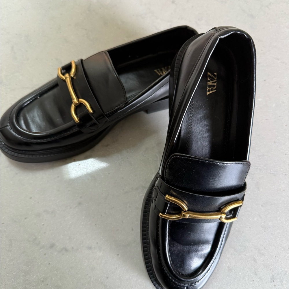 Zara Men's Black Loafers with Gold Accent